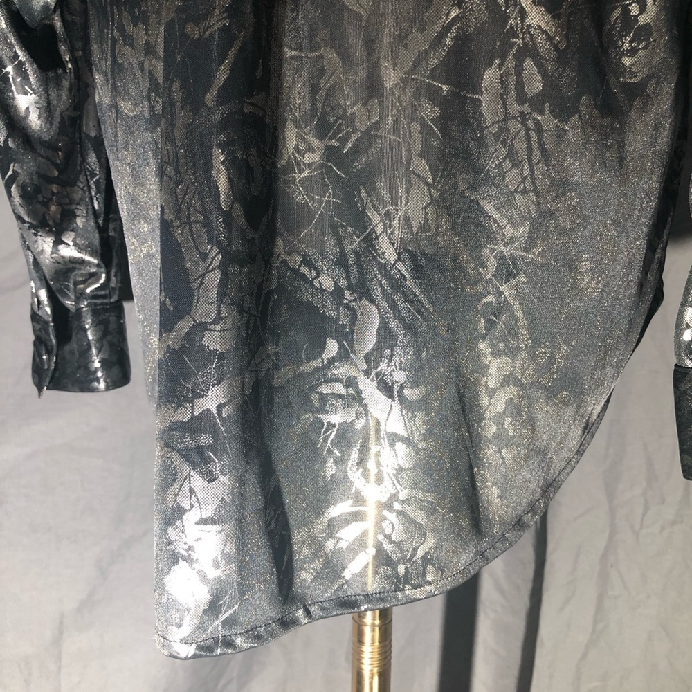Vintage 90’s Shiny Black Metallic Button-Up Blouse size Medium - Picture 13 of 14